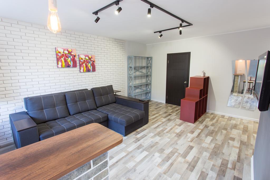 Loft Apartment Near Botanical Garden Charkov Exteriér fotografie